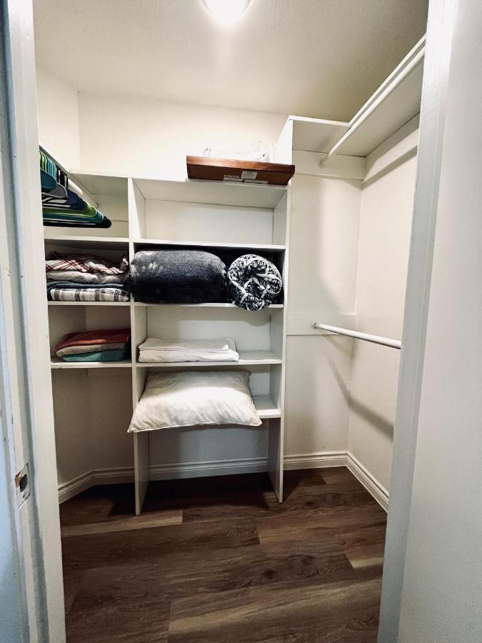 Cozy Private Bed & Bath Near Medical Center, Galleria And Dt ヒューストン エクステリア 写真